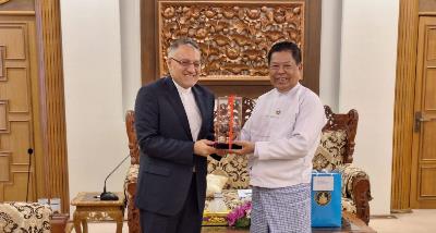 Meeting of the Ambassador of the Islamic Republic of Iran with the Deputy Prime Minister and Minister of Foreign Affairs of Myanmar